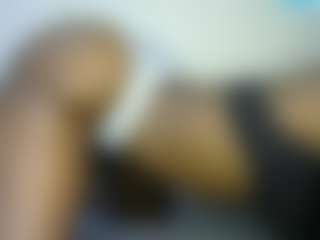 thickpetite's Live Sex Cam Show