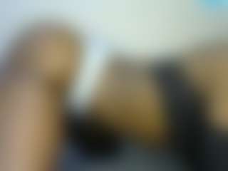thickpetite's Live Sex Cam Show