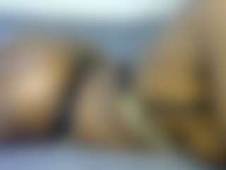 thickpetite's Live Sex Cam Show