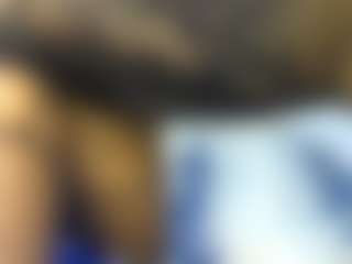 thickpetite's Live Sex Cam Show