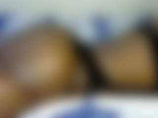 thickpetite's Live Sex Cam Show
