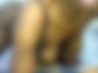 thickpetite's Live Sex Cam Show