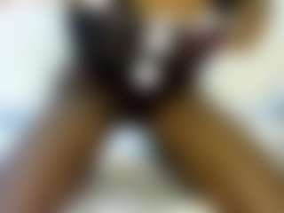 thickpetite's Live Sex Cam Show