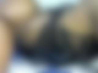 thickpetite's Live Sex Cam Show