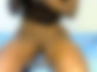 thickpetite's Live Sex Cam Show