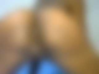 thickpetite's Live Sex Cam Show