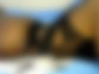 thickpetite's Live Sex Cam Show