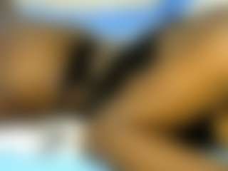 Live cam show with thickpetite - Ebony Big Tits on CamClone