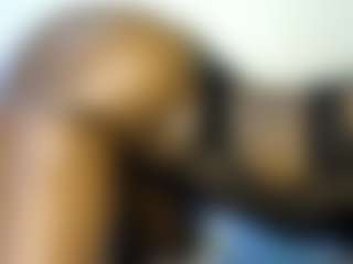 thickpetite's Live Sex Cam Show