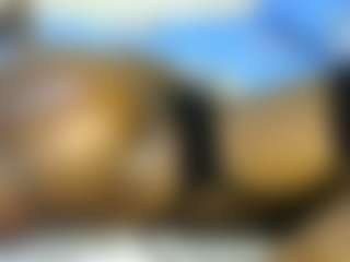 thickpetite's Live Sex Cam Show