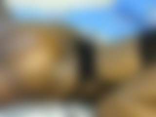 thickpetite's Live Sex Cam Show