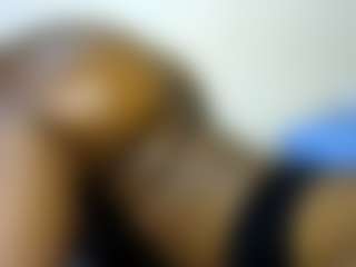 thickpetite's Live Sex Cam Show
