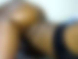 thickpetite's Live Sex Cam Show