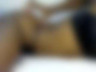 Live cam show with thickpetite - Striptease on Milfs Live