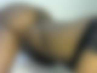 thickpetite's Live Sex Cam Show