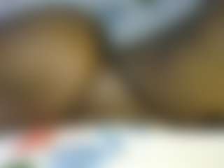 thickpetite's Live Sex Cam Show