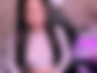 Live cam show with Mia-Gothzx - Athletic Brown Eyes on Dare Cams