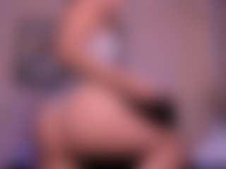 Live cam show with Mia-Gothzx - Sexwebcam Athletic on sexylive.show