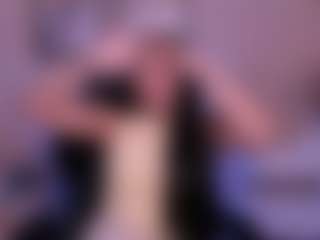 Live cam show with Mia-Gothzx - Solo on CamClone