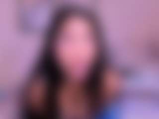 Live cam show with Mia-Gothzx - Living Room on AdultVida.com