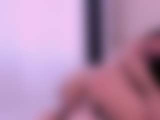 Live-camshow met Mia-Gothzx - Fingering op Camsoda