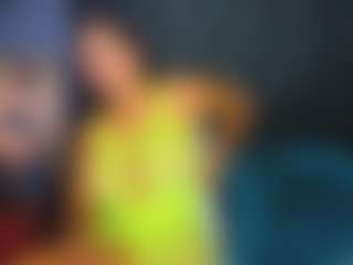 Live cam show with Catalina-muss - Fuck on CamClone