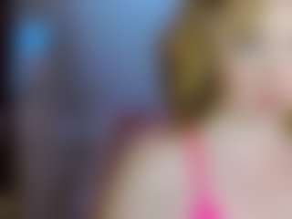 Live cam show with Catey Cakes Cake - Red Hair on studioflirtlive.com