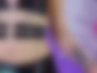Live cam show with AlliciaKim18 - Cute on Mixed Magazine Live