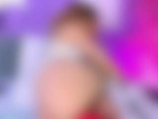 Live cam show with AlliciaKim18 - Athletic on Camming Site
