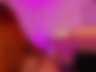 Live cam show with Cristiina-presley - Anal on Mixed Magazine Live