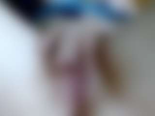 Live cam show with cualquieradulce20 - Fishnets on CamClone