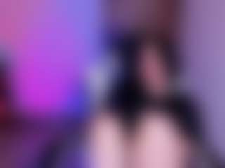 Live cam show with Frida Lassi - Lovense Teen (18+) on Camsoda