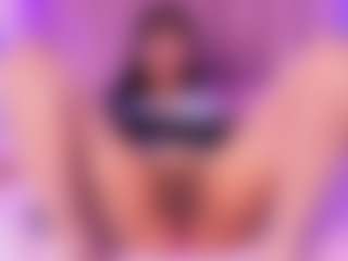 Live cam show with Meredith Rose - College on Camsoda