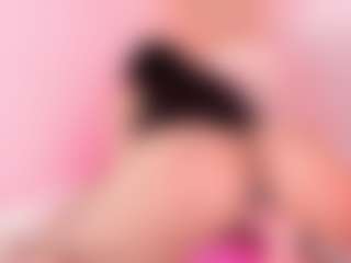 Live cam show with Meredith Rosse - Gray Eyes on Camsoda