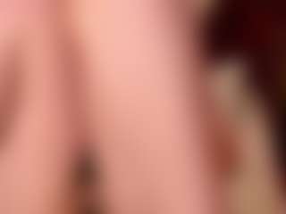 Live cam show with MilaHal - Striptease on Camsoda