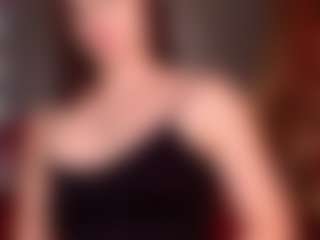 Live cam show with MilaHal - Flashing on dropp.cam