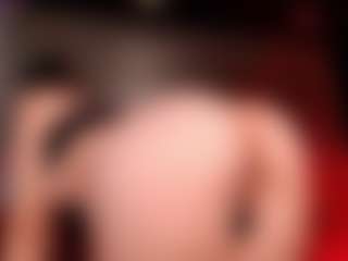 Live cam show with MilaHal - Brown Hair Petite on Stripli.com