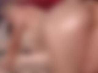 Live cam show with MilaHal - Skinny on Camsoda