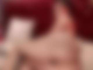 Live cam show with MilaHal - Cute on livesuperchat.net