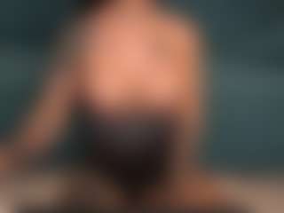 Live cam show with SinfulStar - Fake Tits on Uber Horny