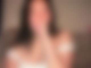 Ellaq's Live Sex Cam Show