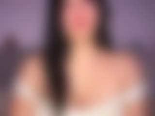 Ellaq's Live Sex Cam Show