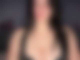 Ellaq's Live Sex Cam Show