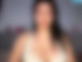 Ellaq's Live Sex Cam Show