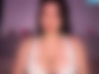 Ellaq's Live Sex Cam Show