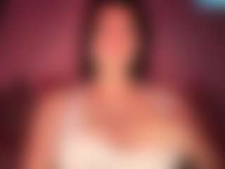 Ellaq's Live Sex Cam Show