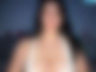 Ellaq's Live Sex Cam Show