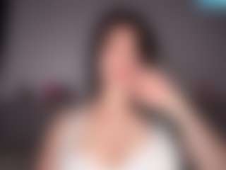 Ellaq's Live Sex Cam Show
