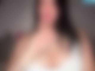 Ellaq's Live Sex Cam Show