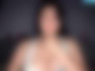 Ellaq's Live Sex Cam Show